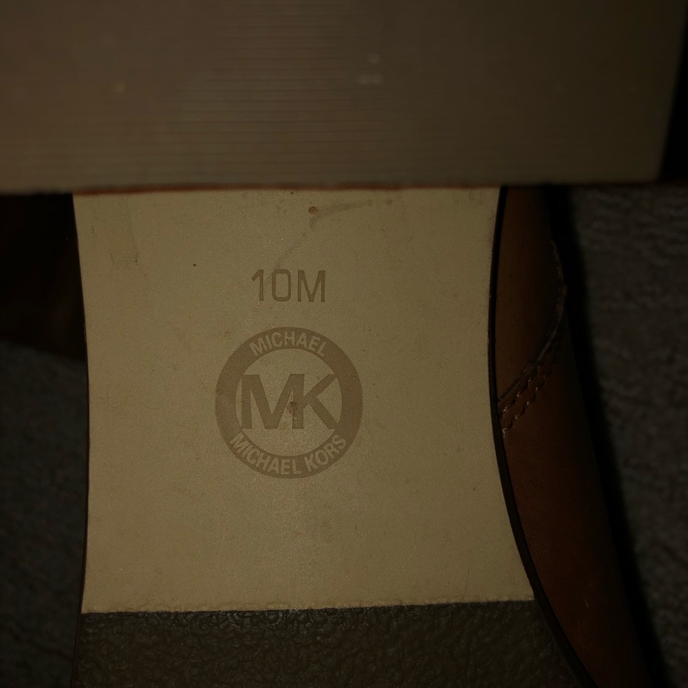 Boots - Picture 4 of 4
